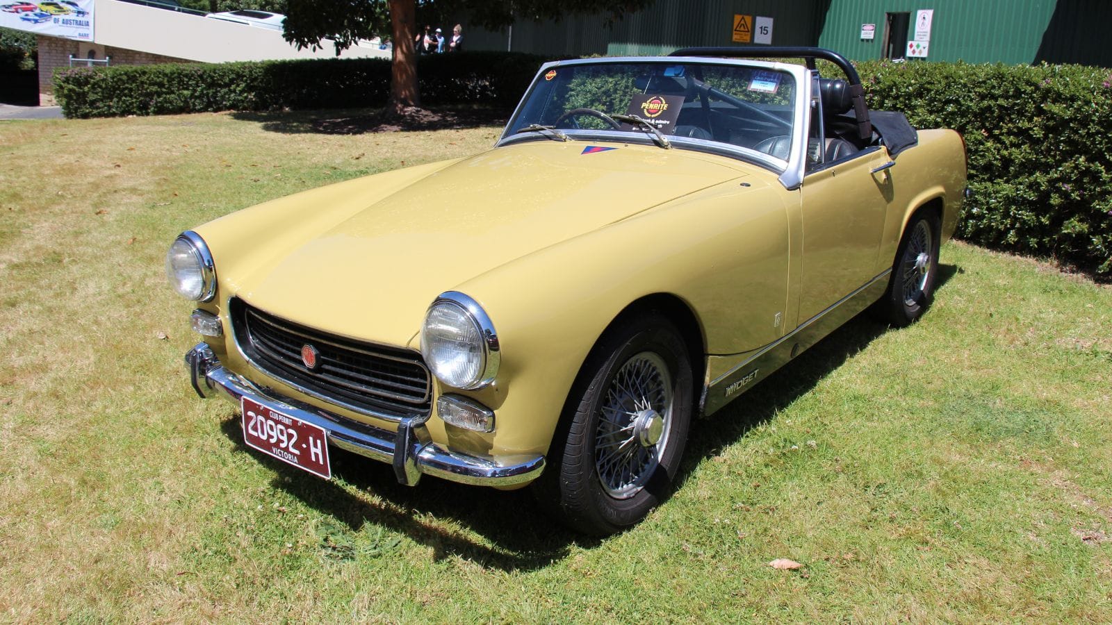 The Midget was made from 1961-80; The 1961-64 Mk I was essentially a slightly more expensive badge-engineered version of the Austin-Healey Sprite MKII.
