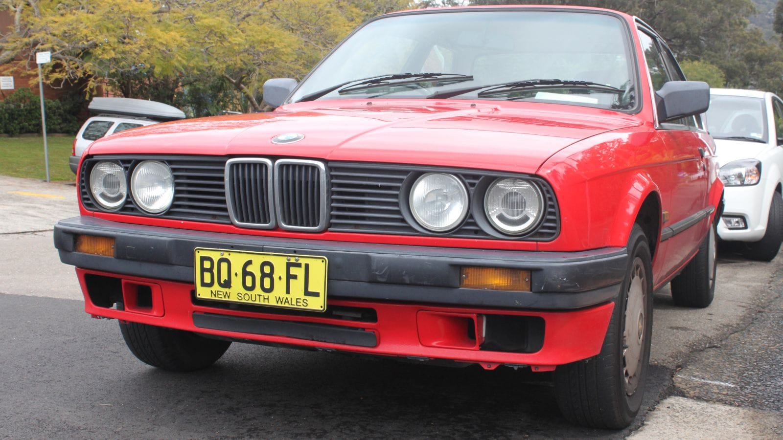 1990 BMW 318i (E30) 2-door sedan