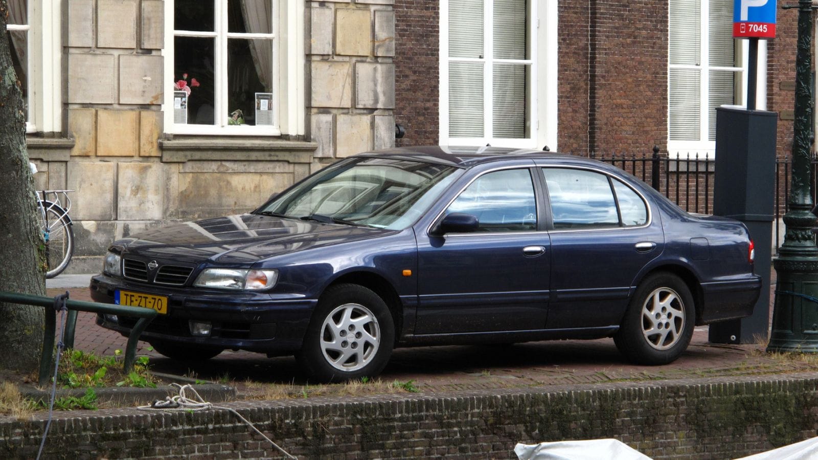 1998 Nissan Maxima QX