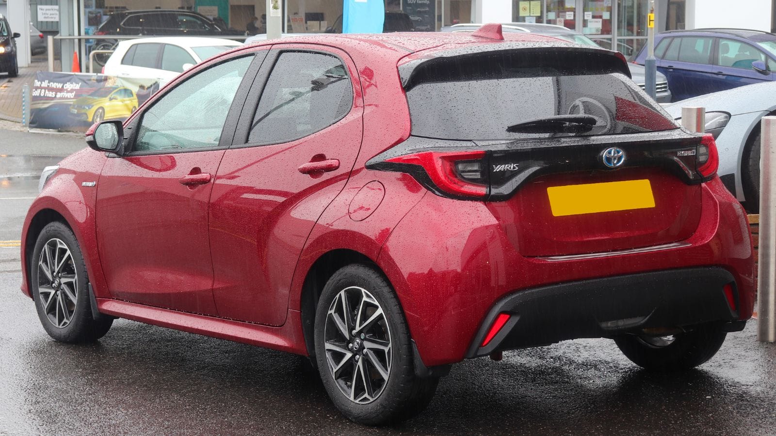 2020 Toyota Yaris Design HEV CVT 1.5 Rear