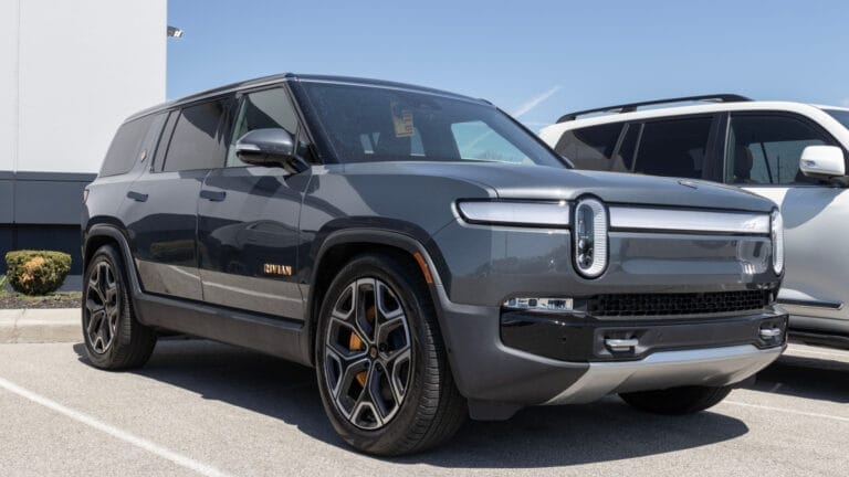 2023 Rivian R1T