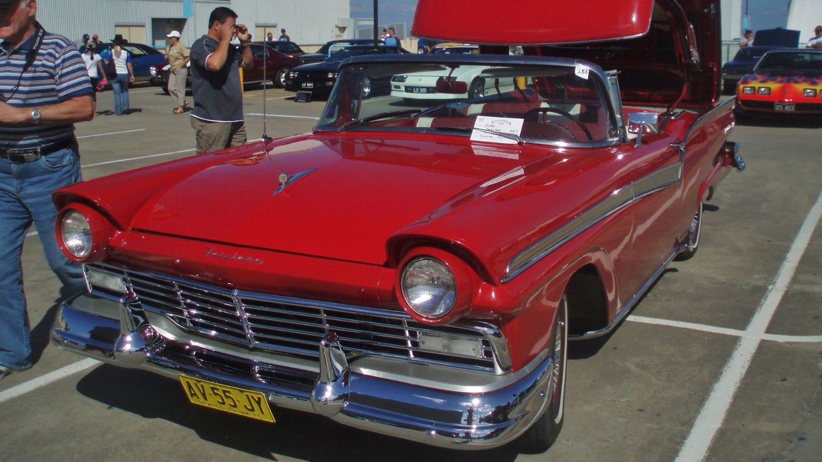 1957 Ford Fairlane 500 Skyliner
