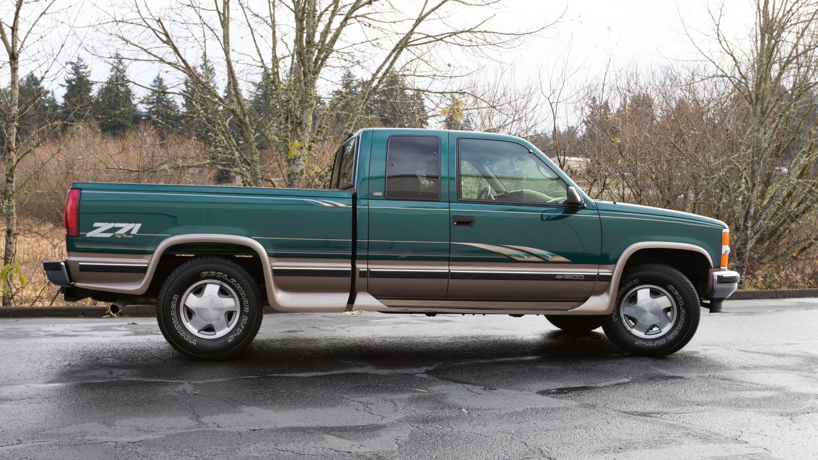 1996 green Chevrolet Silverado 1500 Z71 classic pickup truck