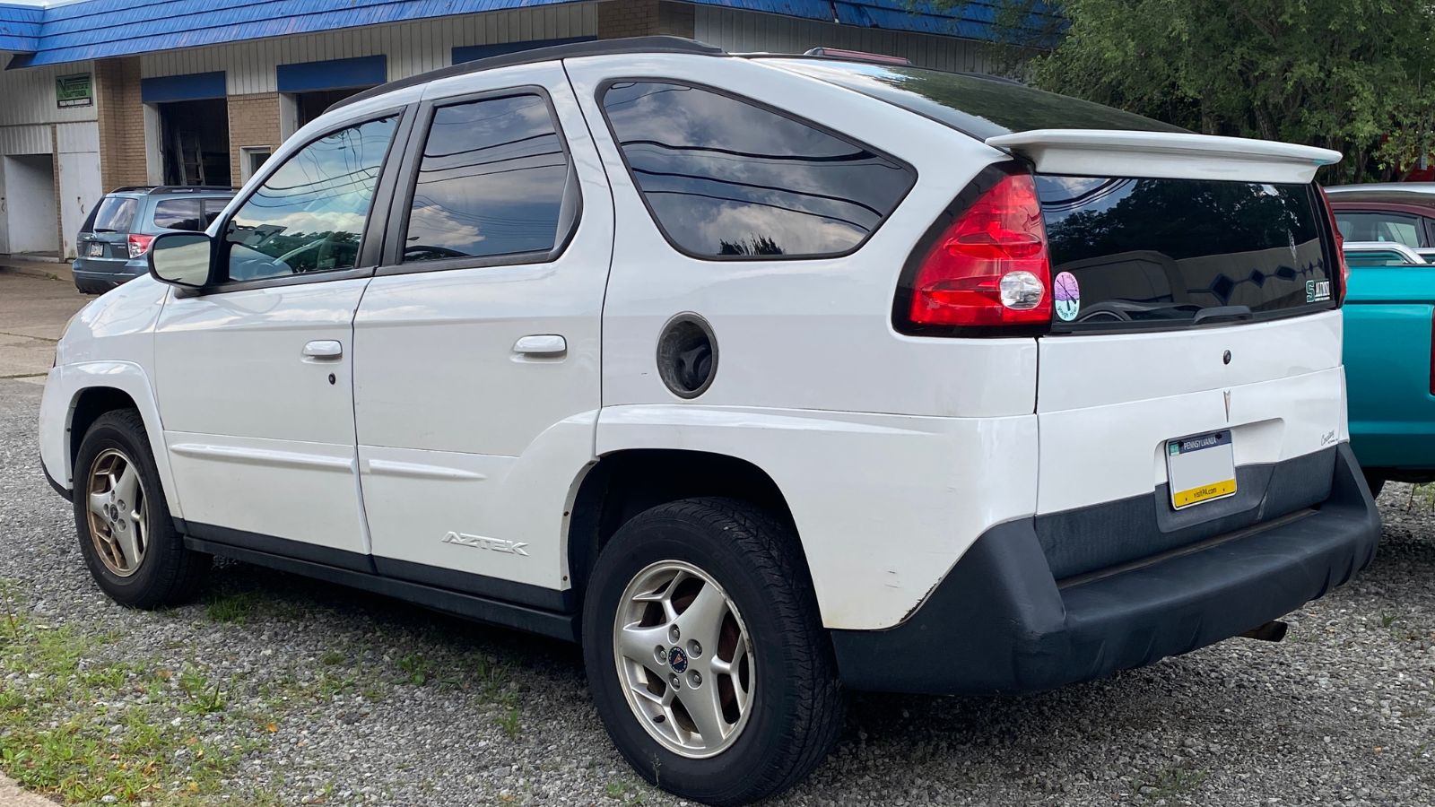 2004 Pontiac Aztek FWD