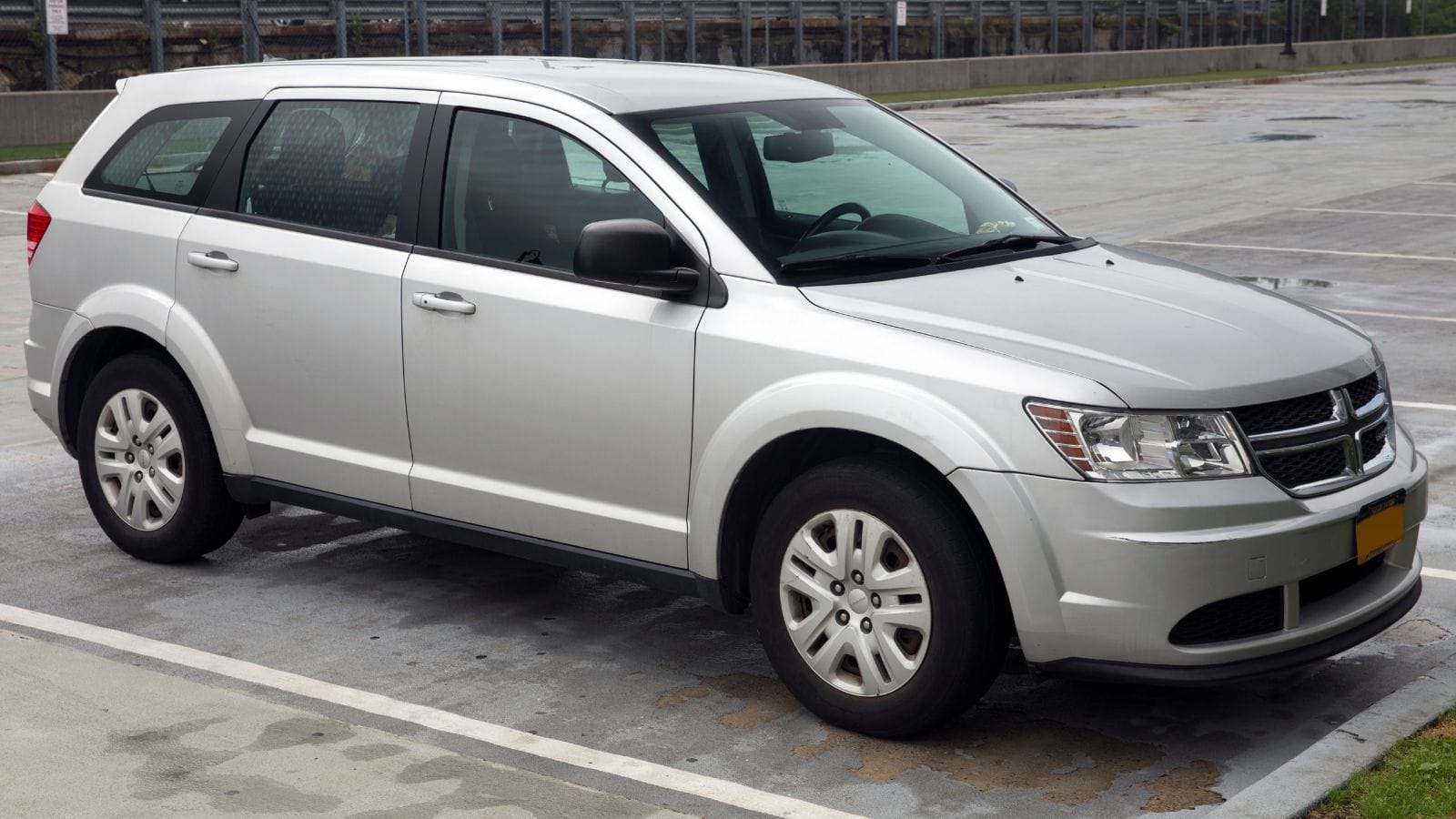 2014 Dodge Journey SE in silver