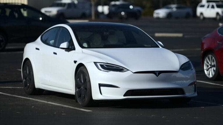 2021 Tesla Model S P2 Long Range