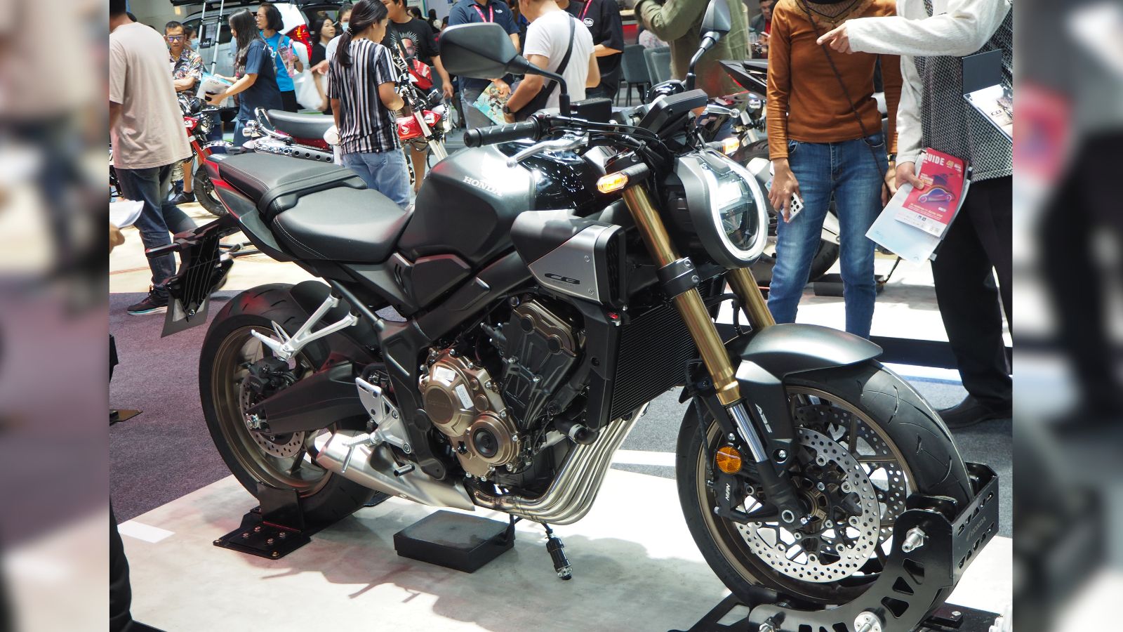 2023 Honda CB650R Standard