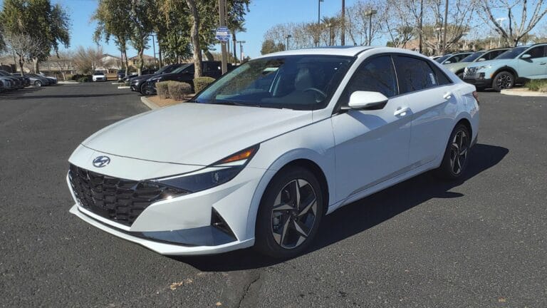 23 Hyundai Elantra Hybrid Limited
