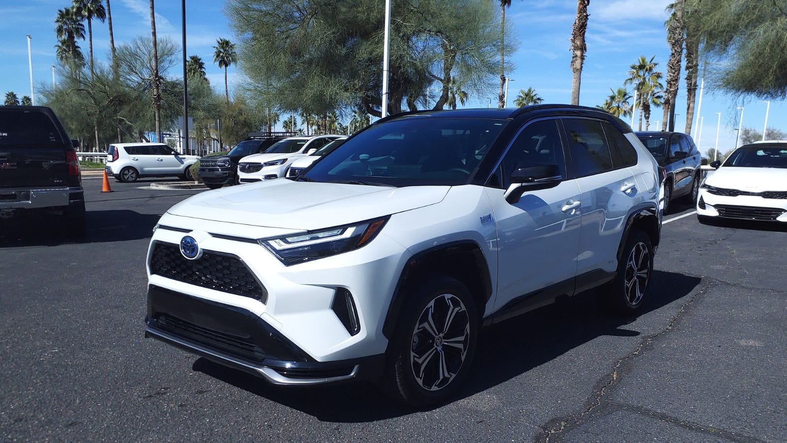 23 Toyota RAV4 Prime XSE