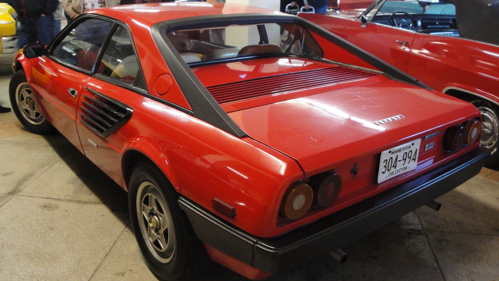 81 Ferrari Mondial 8