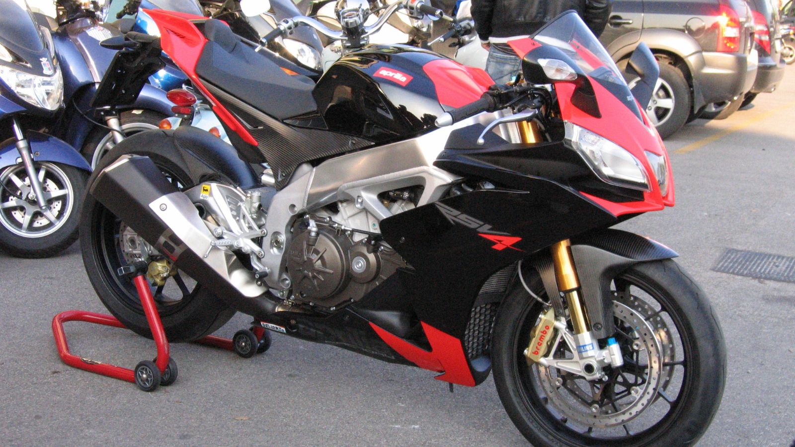 Aprilia RSV4 (2009)