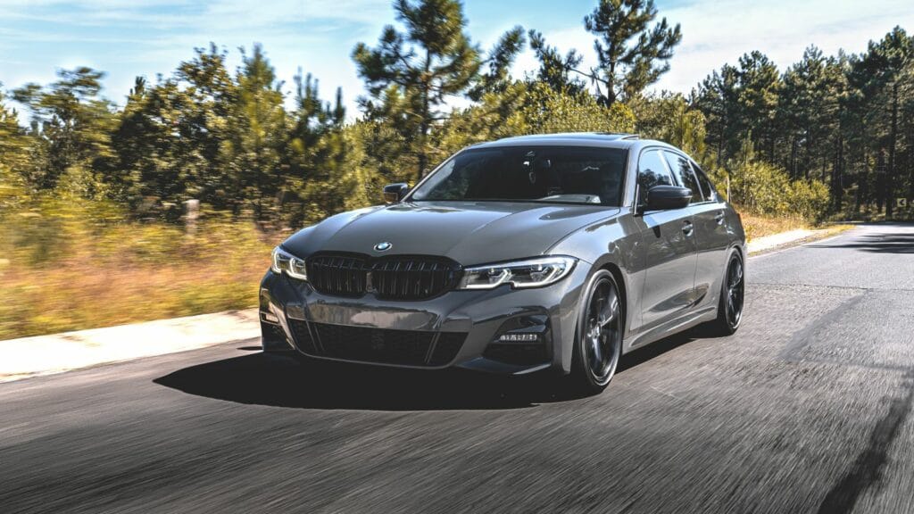 BMW 3 Series - Rolling Shot