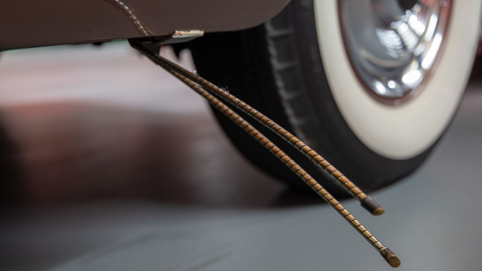 Curb feelers
