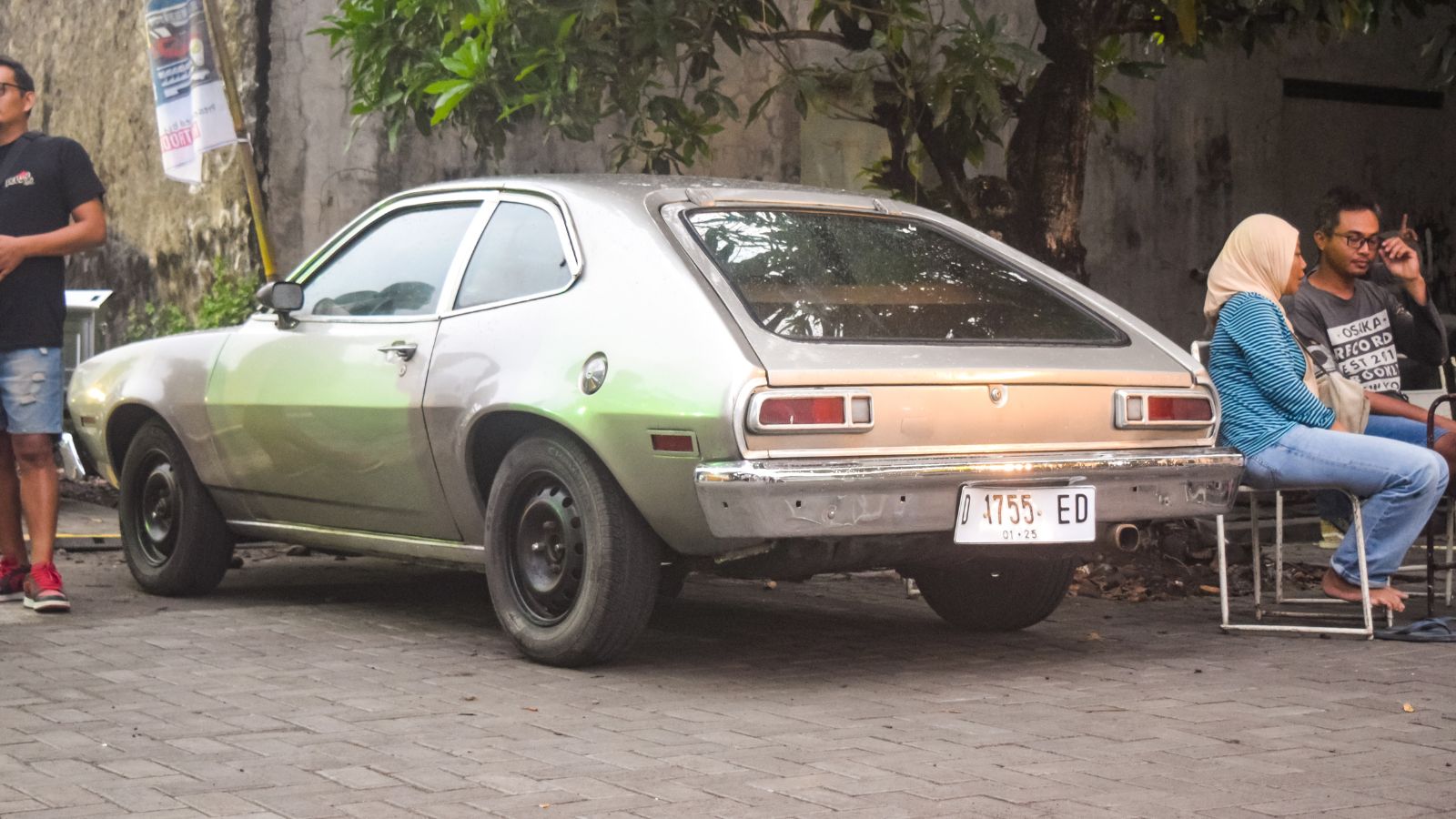 Ford Pinto Roundabout