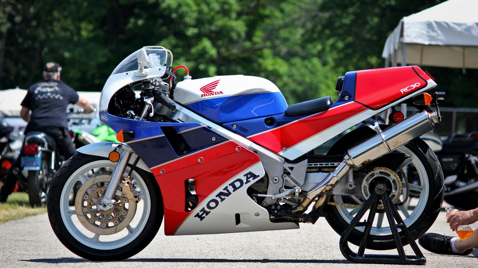 Honda RC30