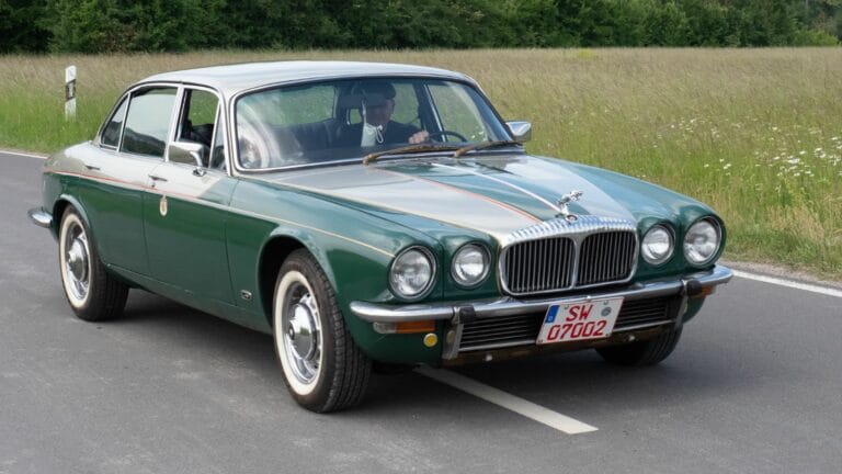 Jaguar XJ6 (Series 3) Sovereign sedan Bj. 1983