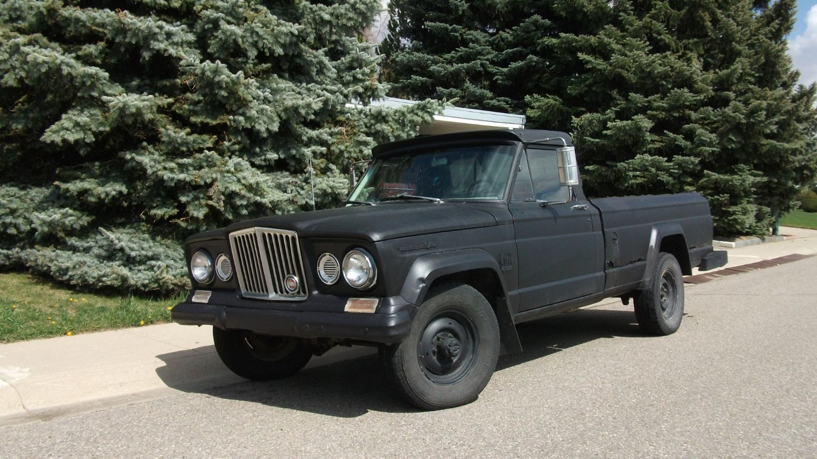 Jeep Gladiator J3000 pickup truck