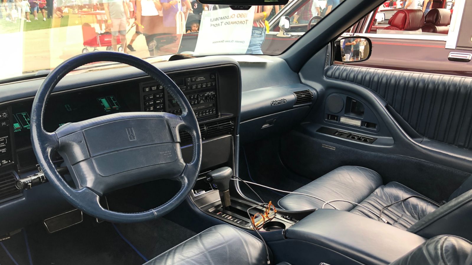Oldsmobile Toronado Trofeo interior