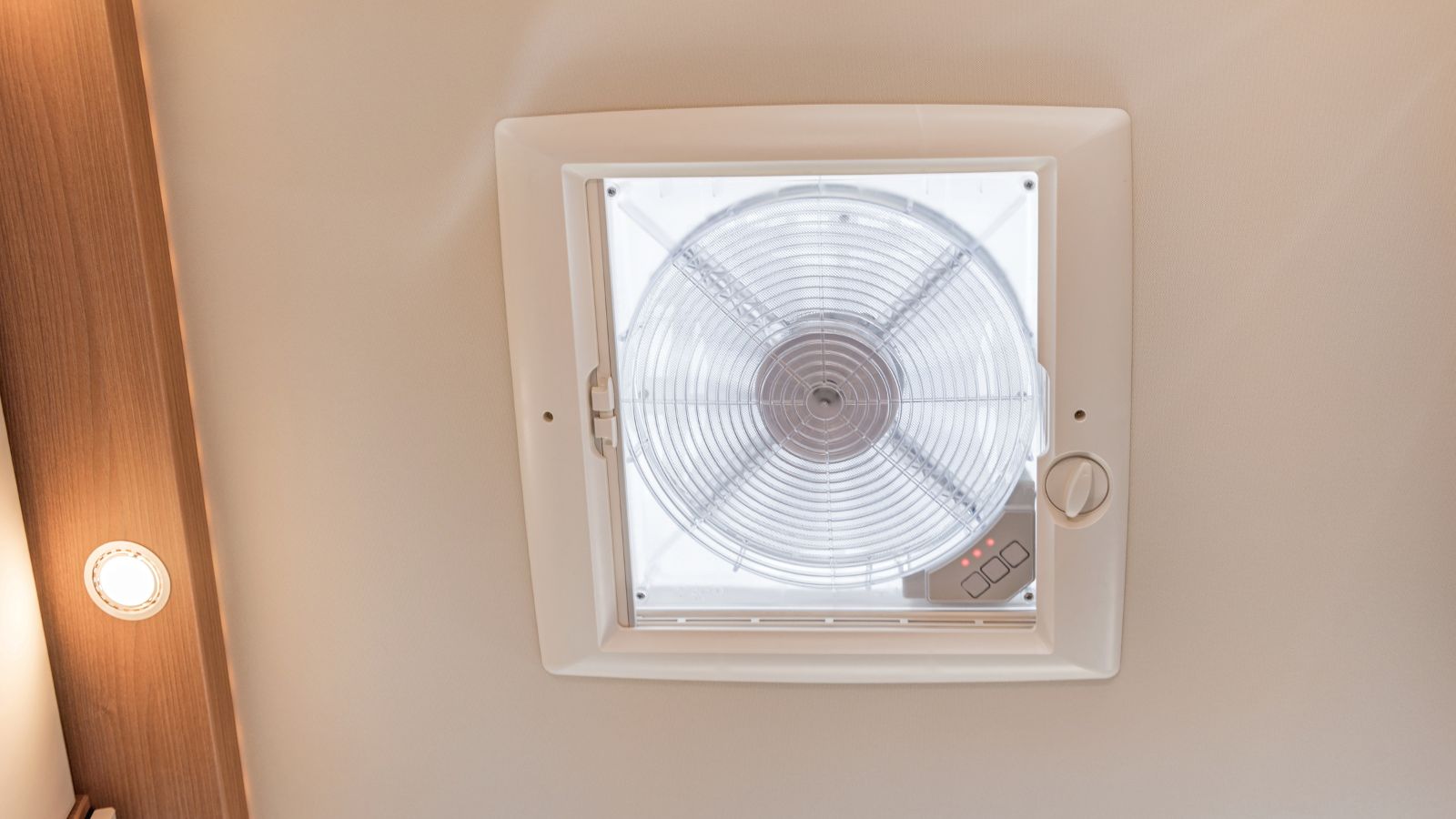 RV Camper Roof Air Cooling Fan Vent