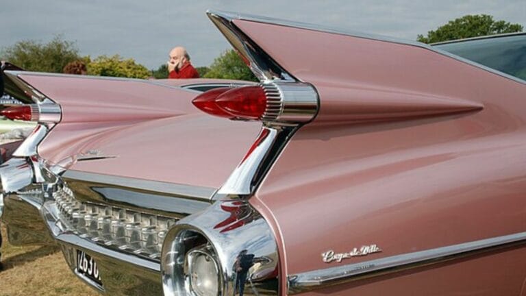 Tailfins