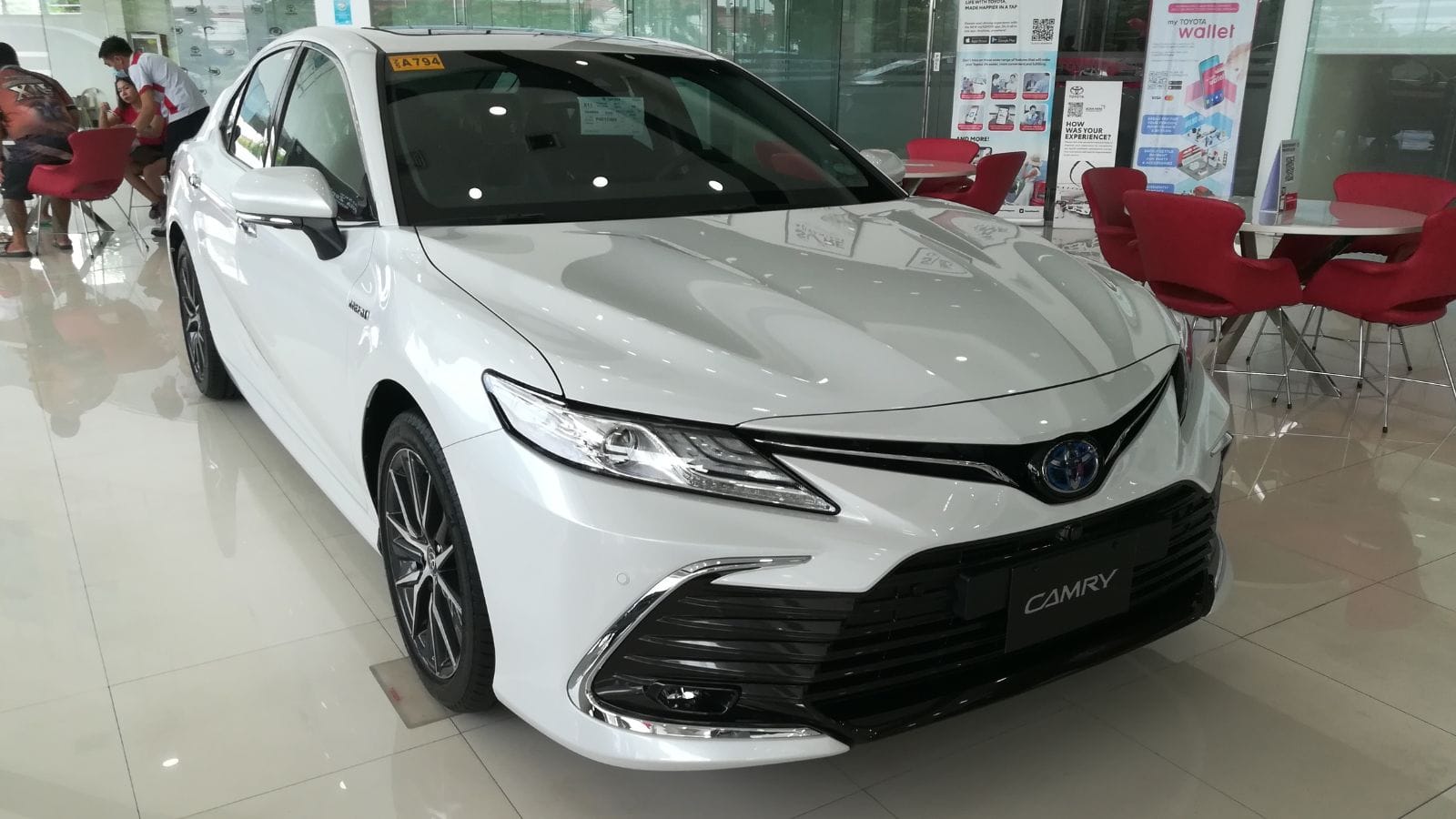 Toyota Camry 2.5 V HEV Hybrid 2023
