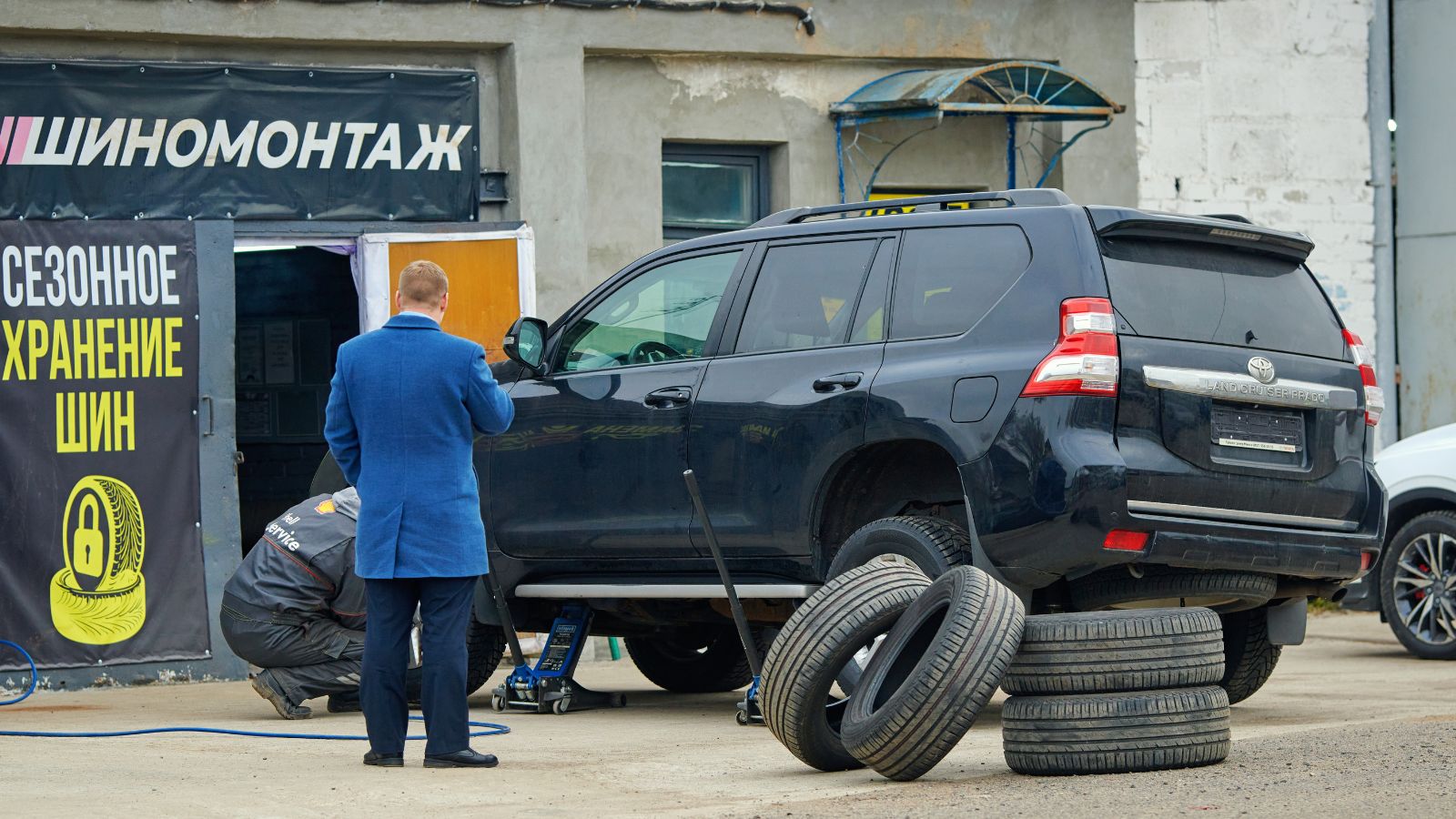 Tpyota Land Cruiser Prado