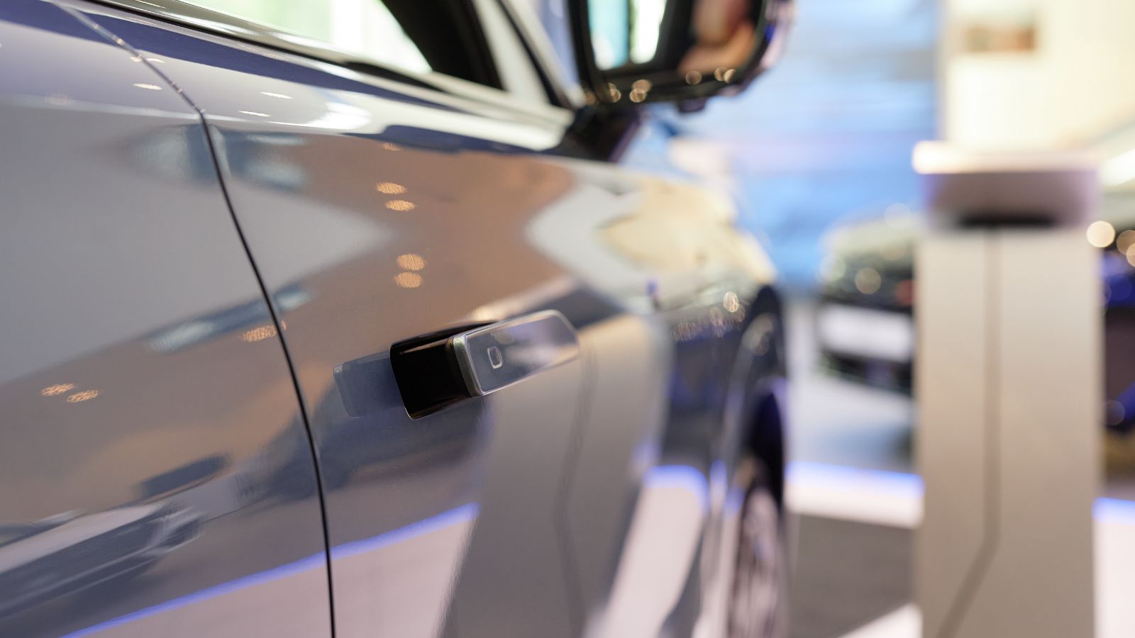 flush door handles popping out