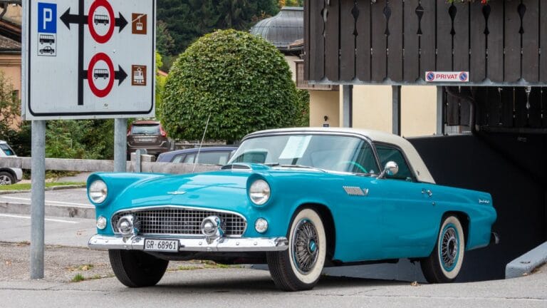 1955 Ford Thunderbird