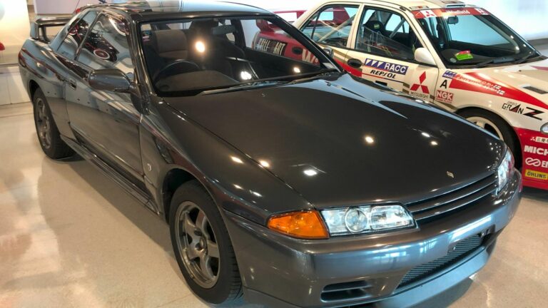 1989 Nissan Skyline R32 GT-R