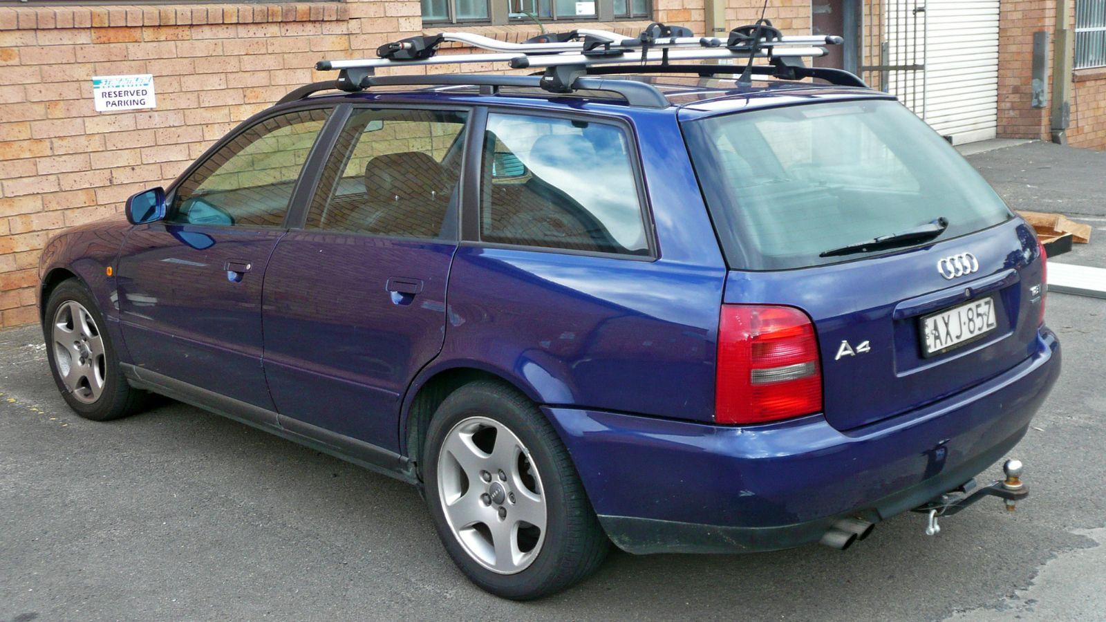 1998-1999 Audi A4 (8D) 1.8T quattro Avant 02
