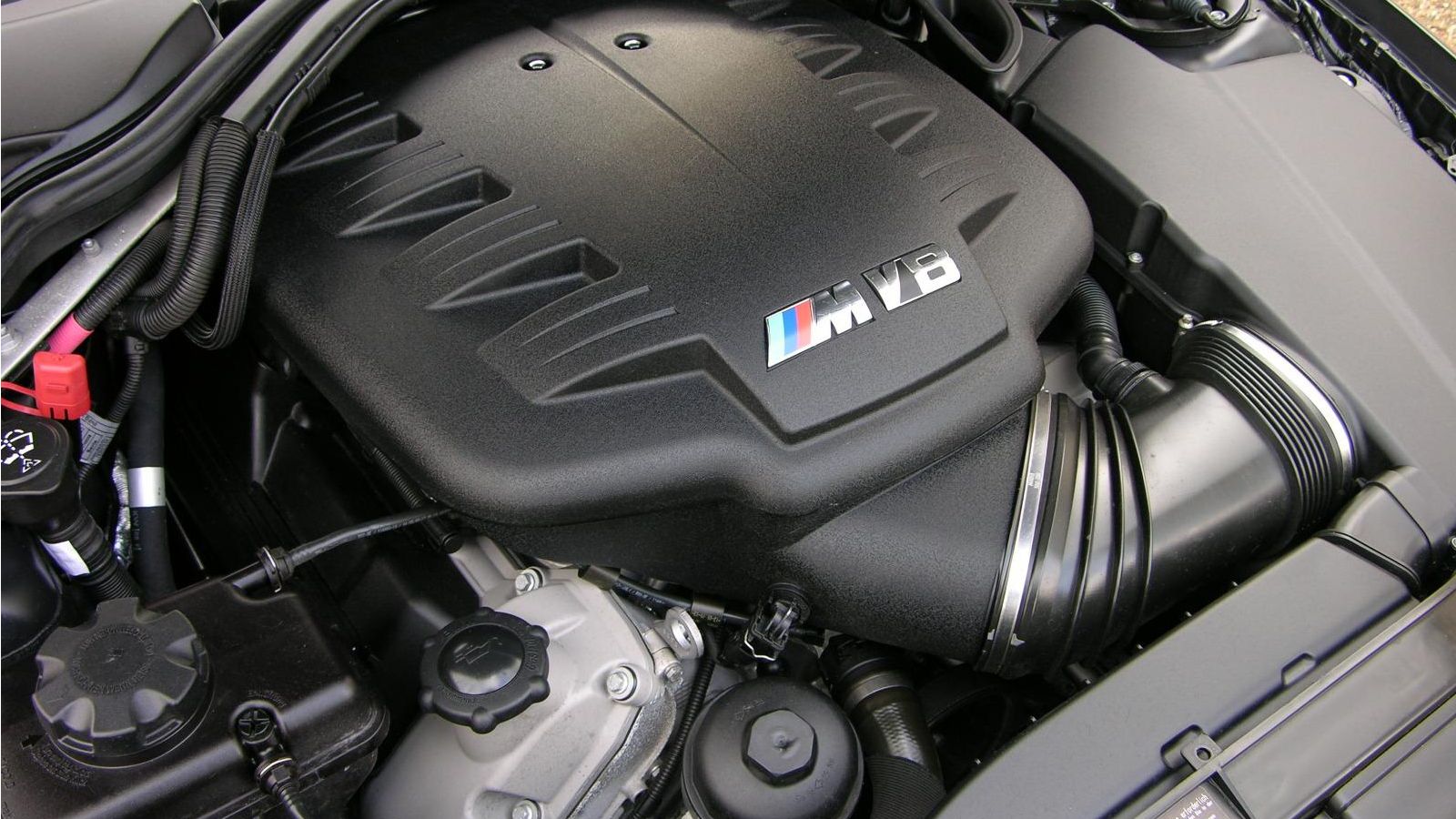 BMW S65 V8