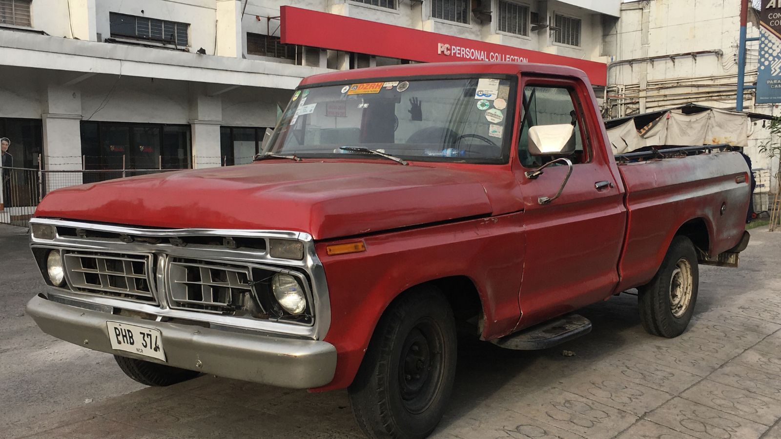 Ford F-150 1975-77