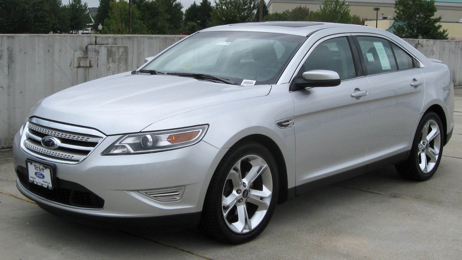 Ford Taurus SHO