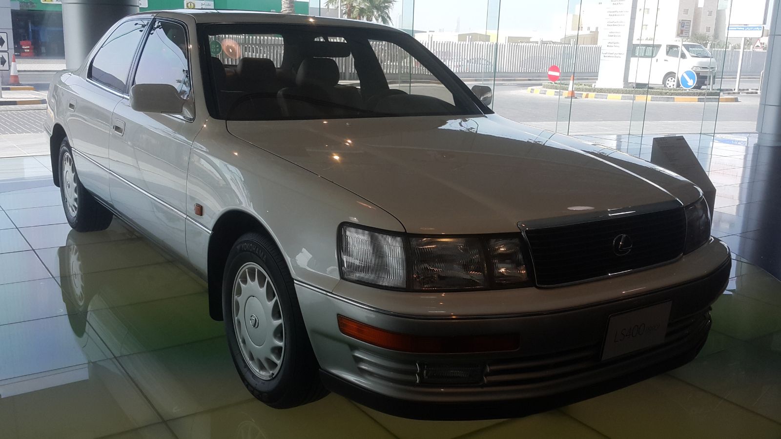 Lexus LS400 1990 Bahrain