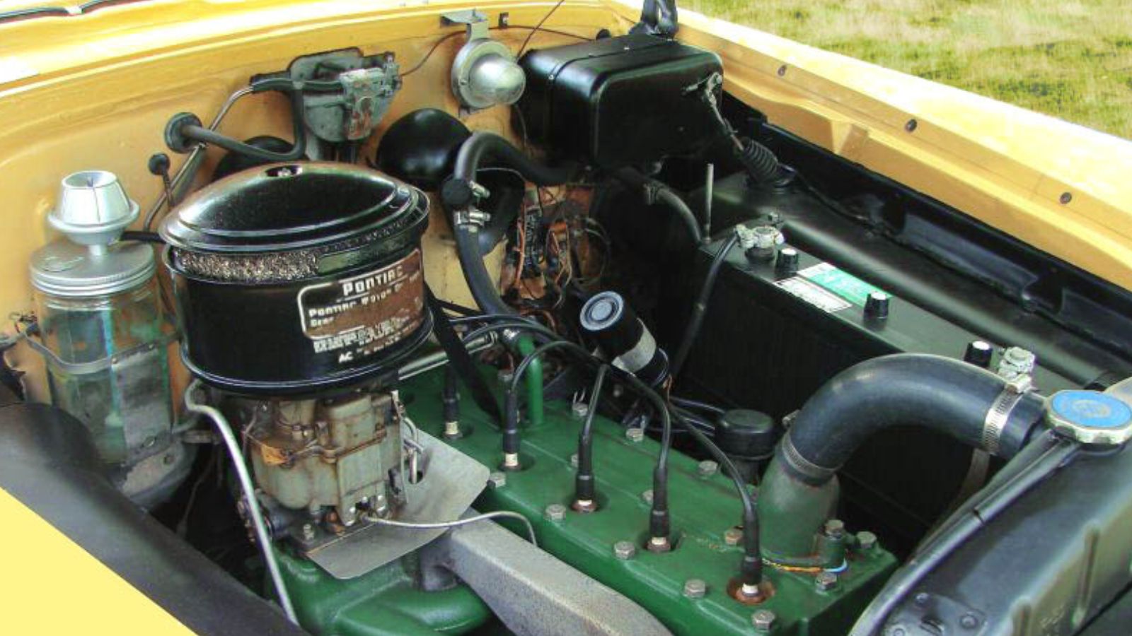 Pontiac Straight 8