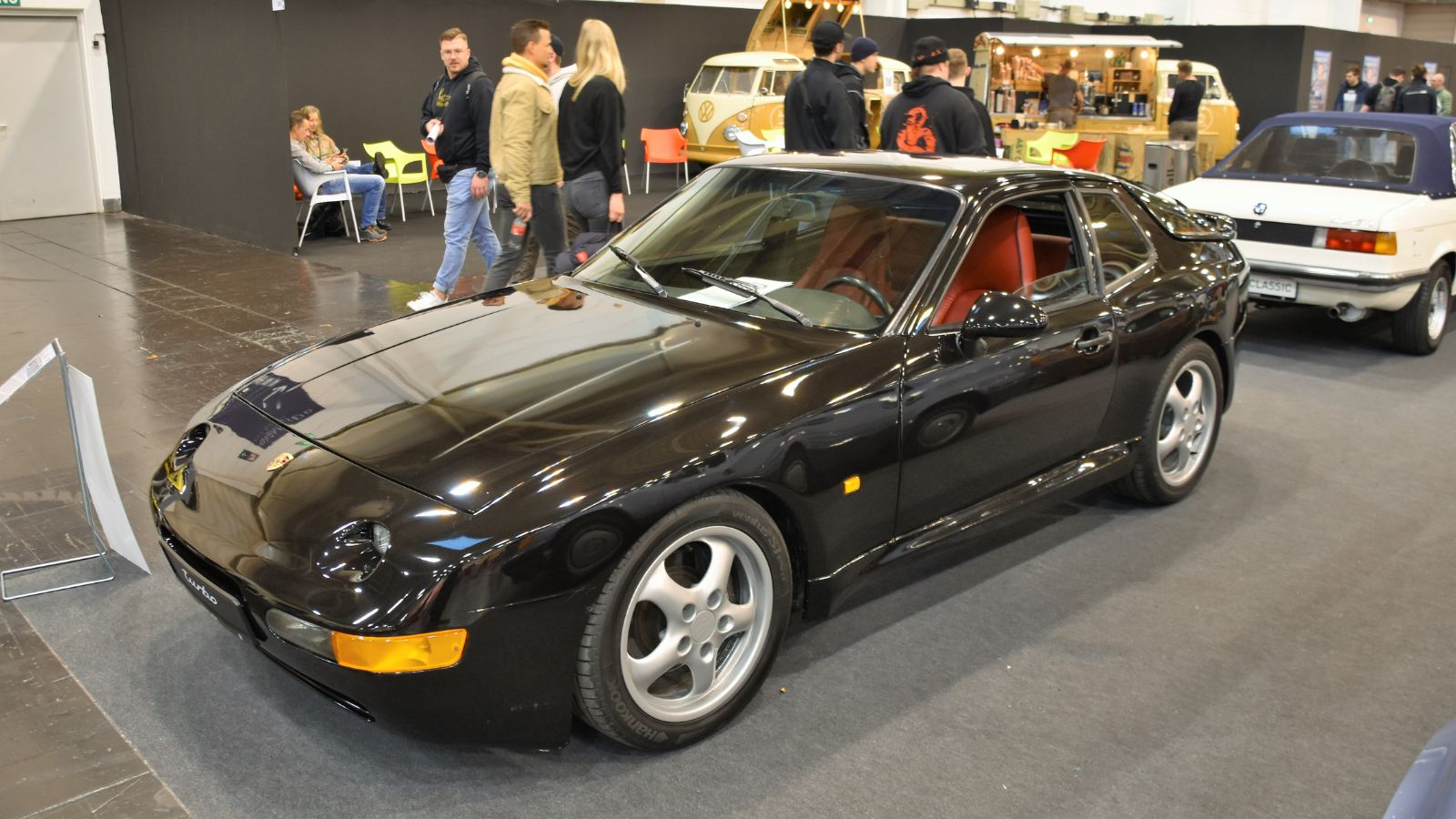 Porsche 944 Turbo (1989)