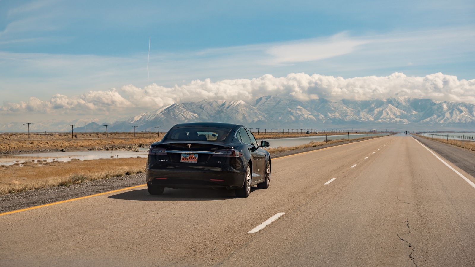 Tesla Model S heading east on a lonesome Interstate 