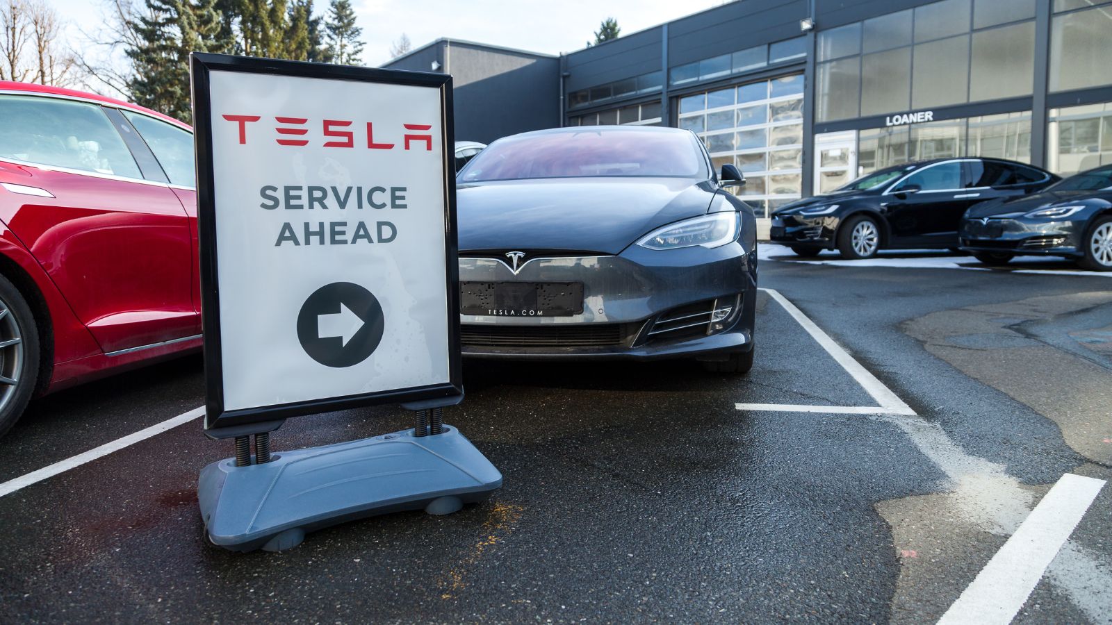 Tesla service