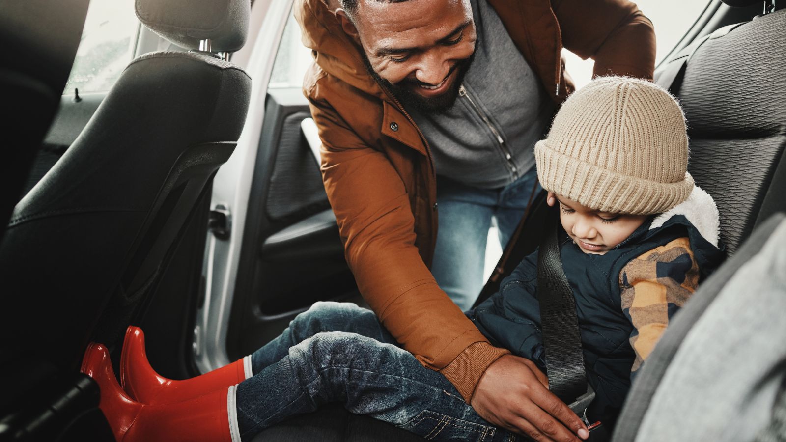 child fasten seat belt