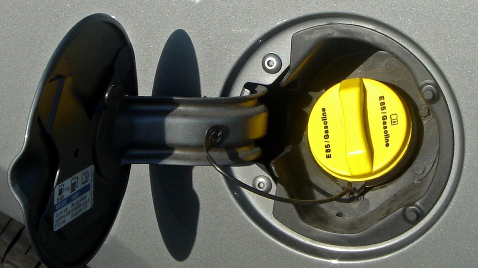 yellow gas cap