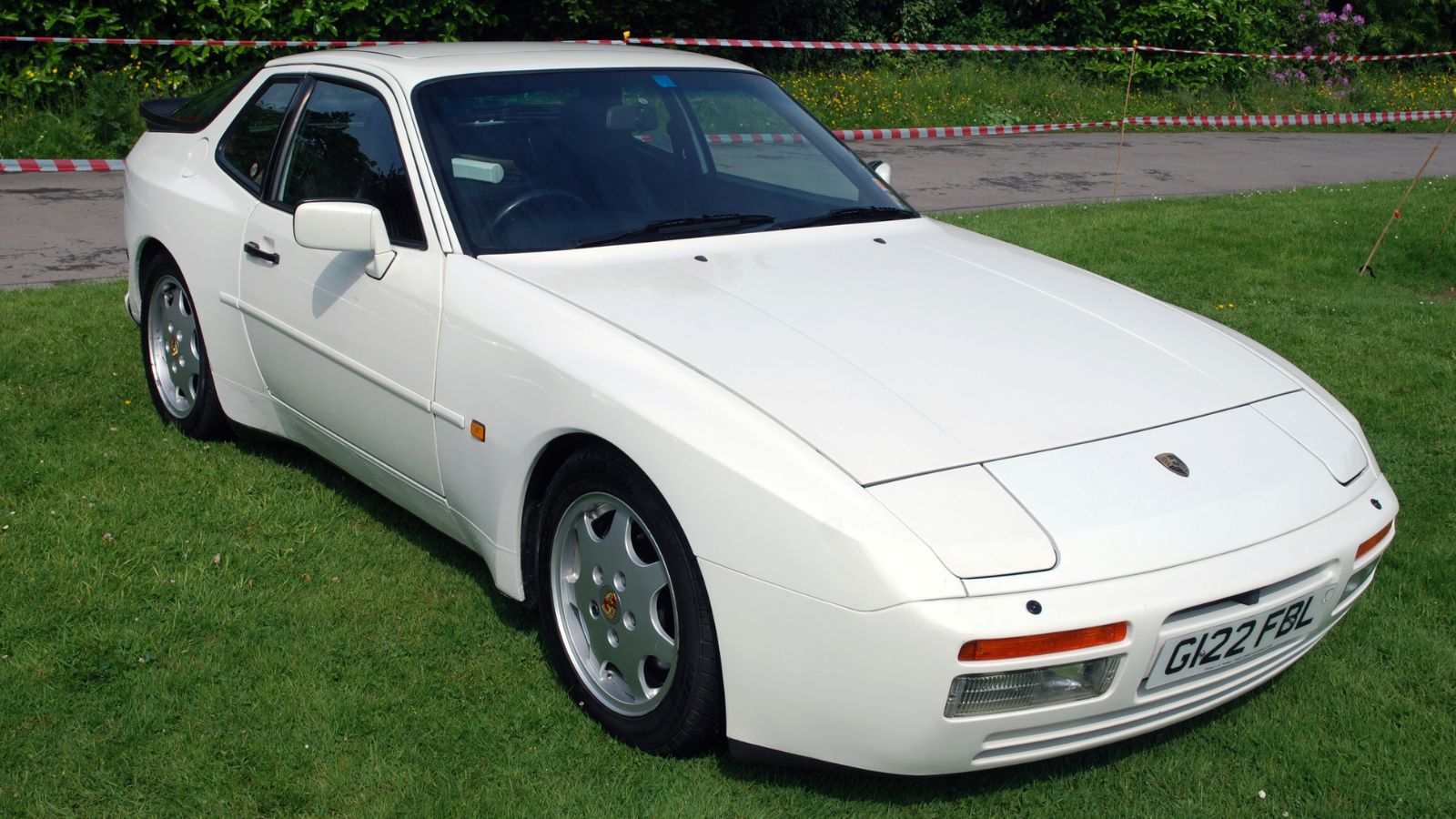 1990 Porsche 944 S2