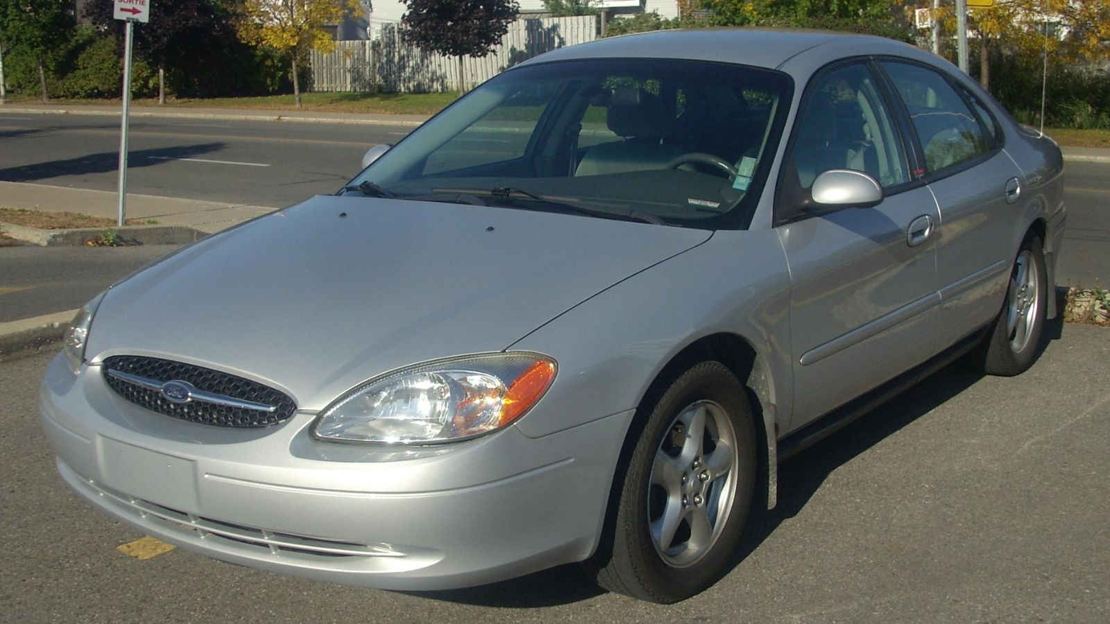 2000-2003 Ford Taurus Sedan