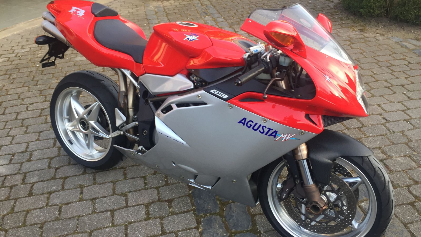 2004 MV Agusta F4S evo03 750 01