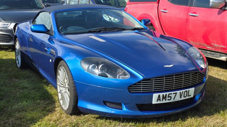 2007 Aston Martin DB9 Volante Auto