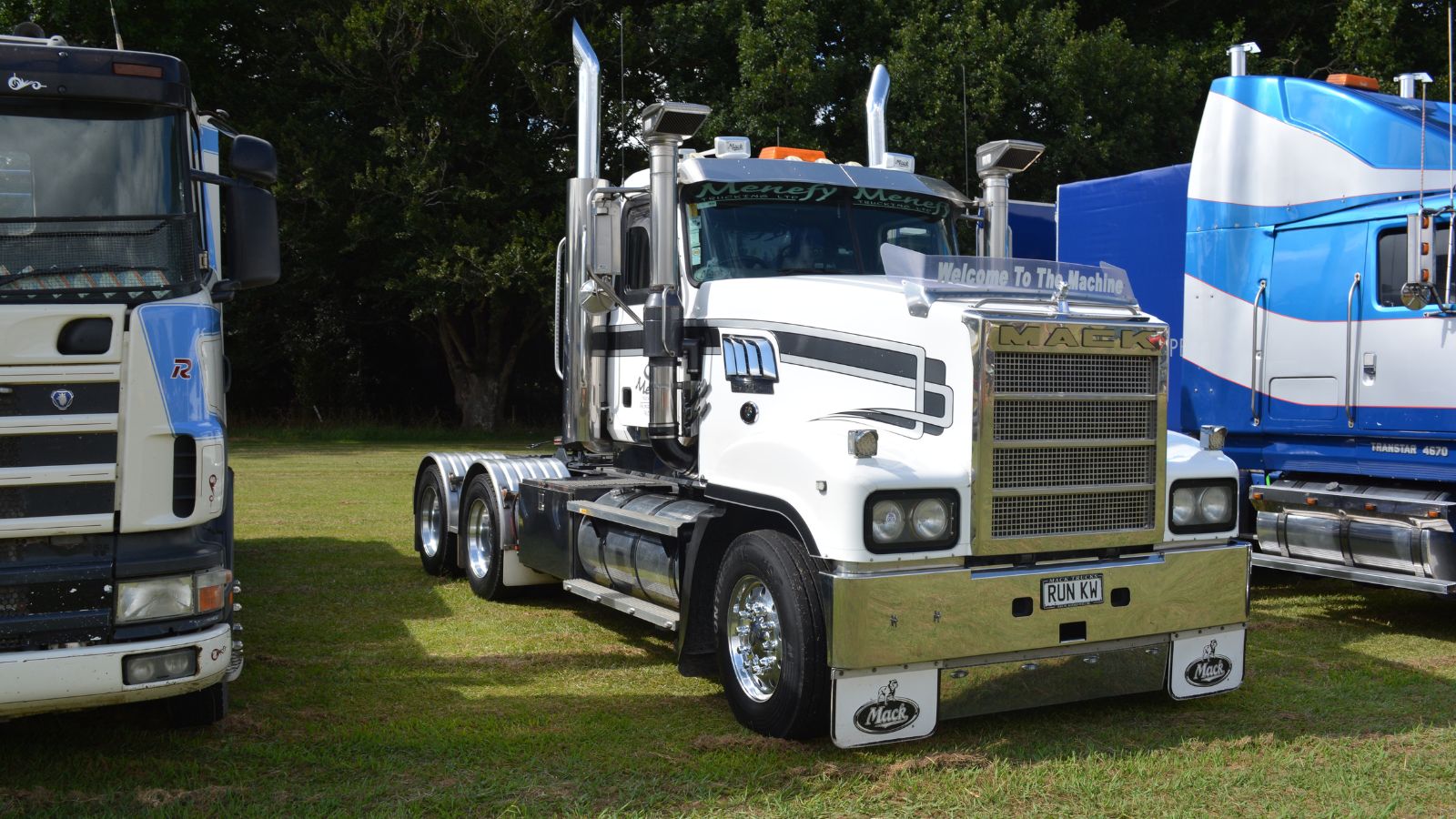 2007 Mack Super Liner