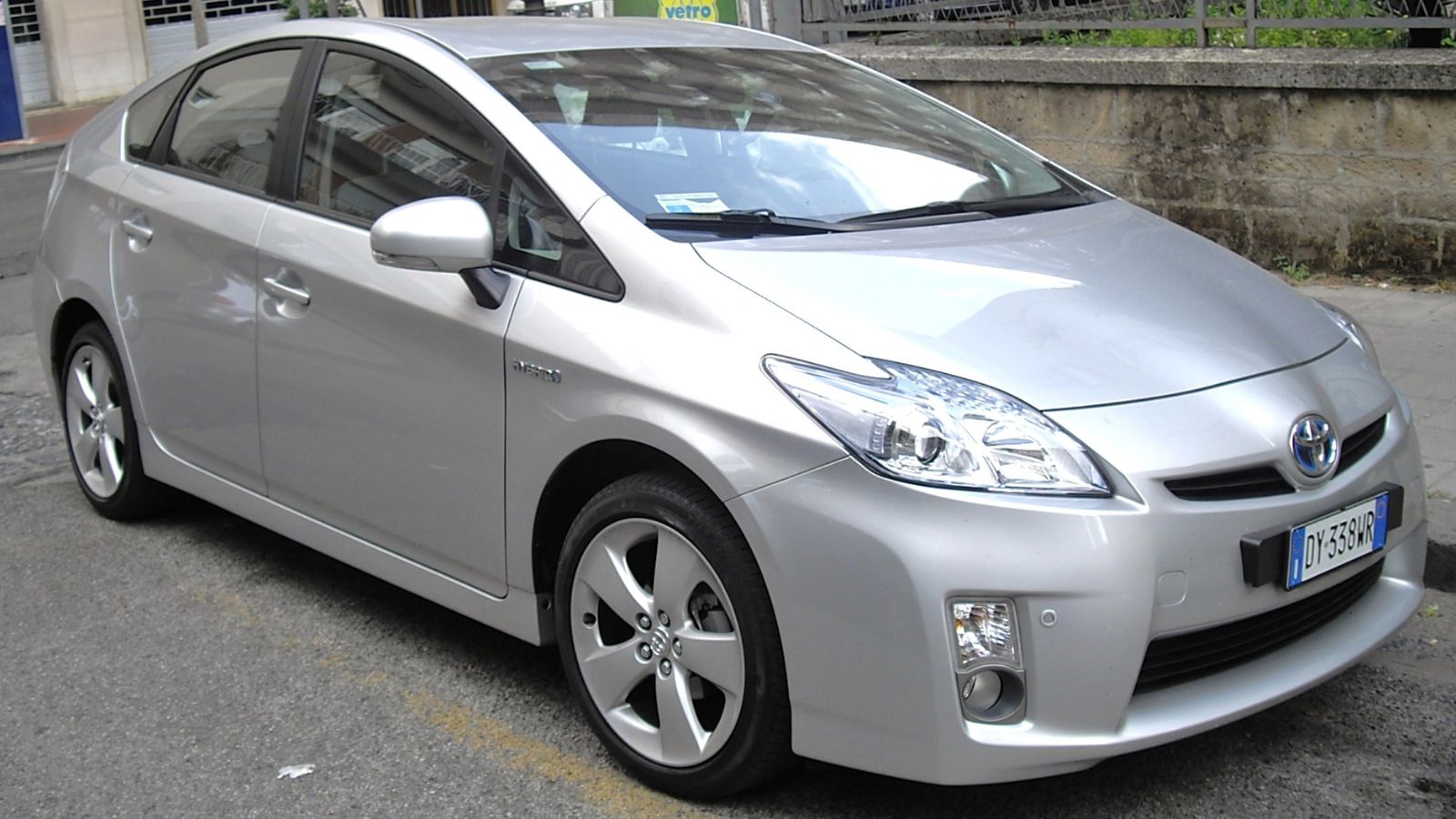 2010 Toyota Prius front