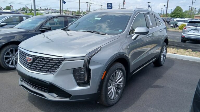 2024 Cadillac XT4