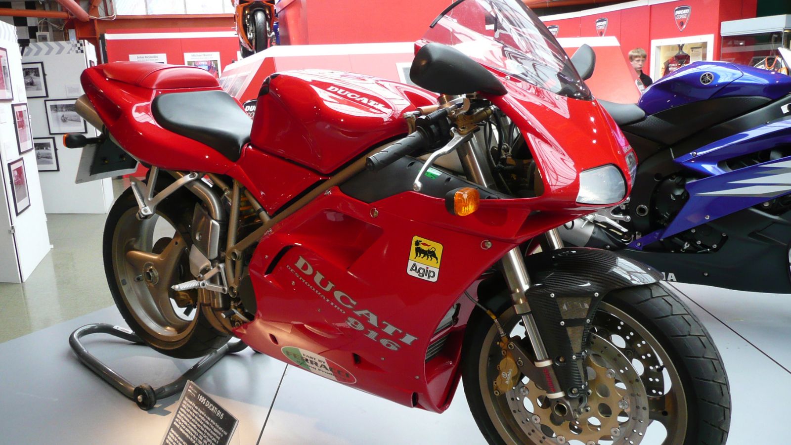 Ducati 916
