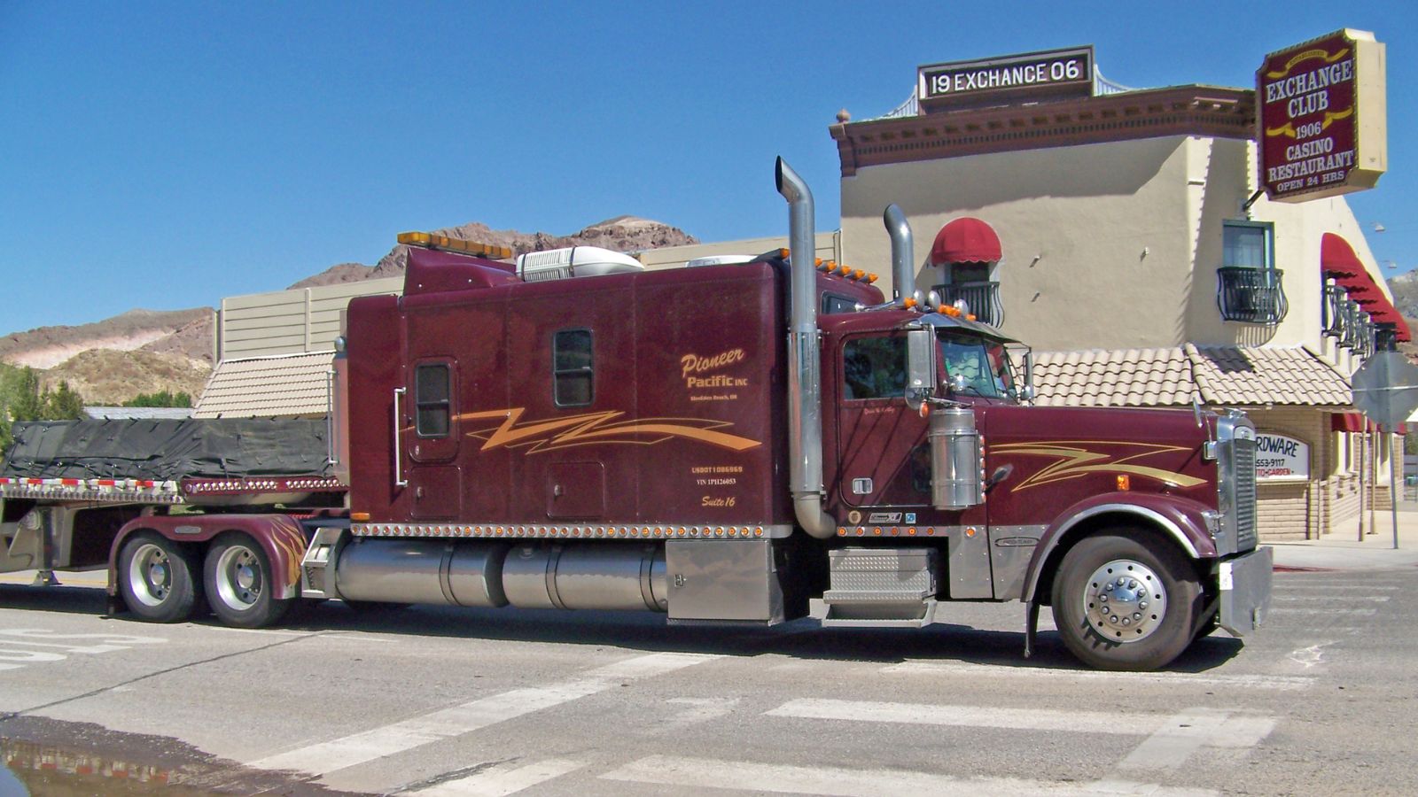 Freightliner Classic XL
