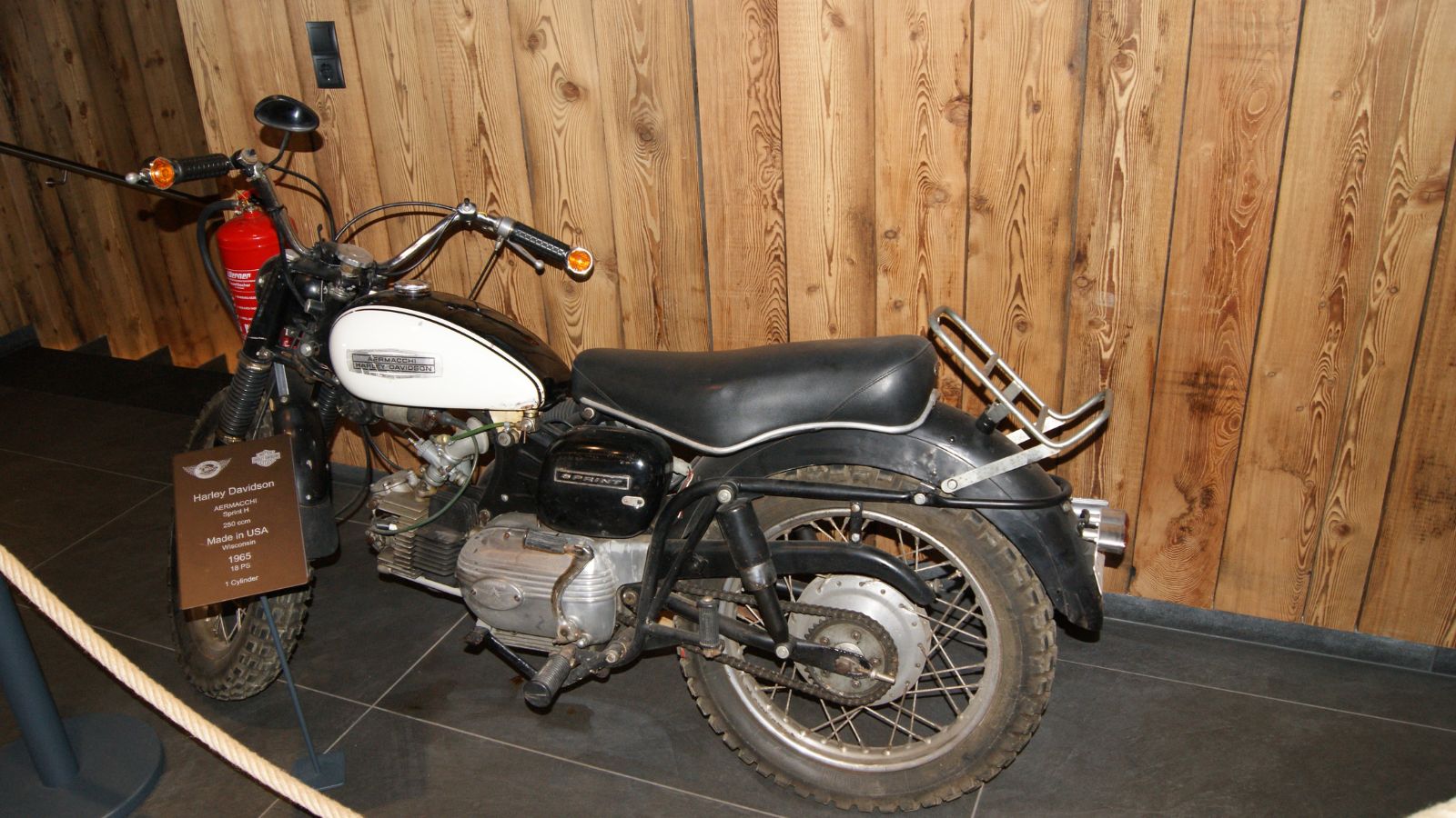 Harley Davidson Aermacchi Sprint H-1965-250ccm-01ASD